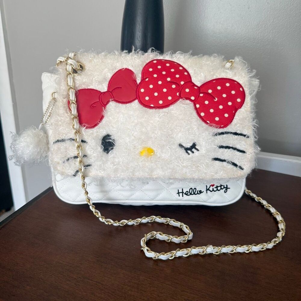 Sanrio Hello Kitty Sherpa Face Quilted Chain Shoulder Bag Crossbody